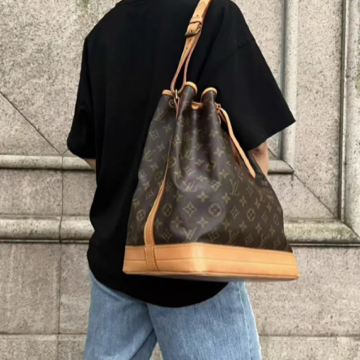 修复品抽绳水桶大号 后换植鞣革 95新