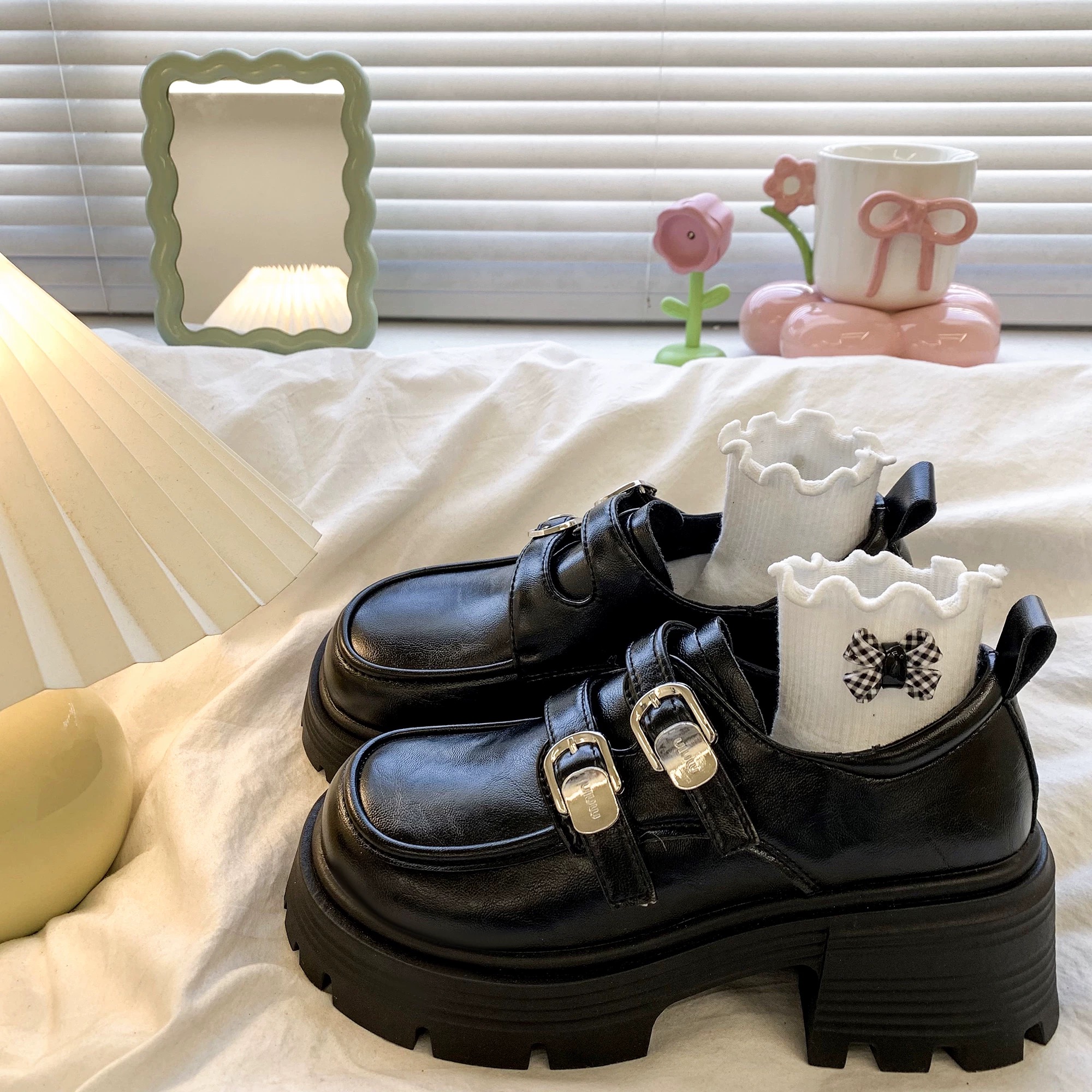 厚底小皮鞋女黑色2025新款秋冬季增高法式复古百搭配裙子乐福鞋