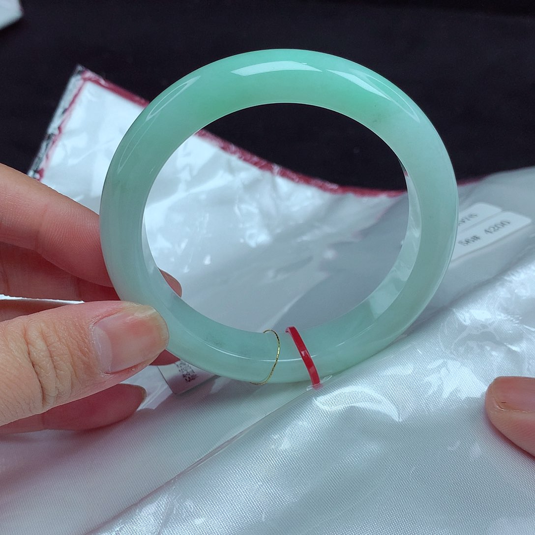 翡翠手镯未镶嵌56圈976