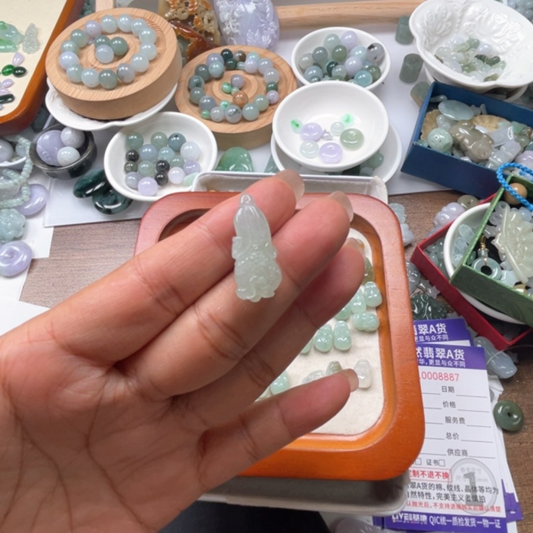 翡翠未镶嵌颈饰56788865