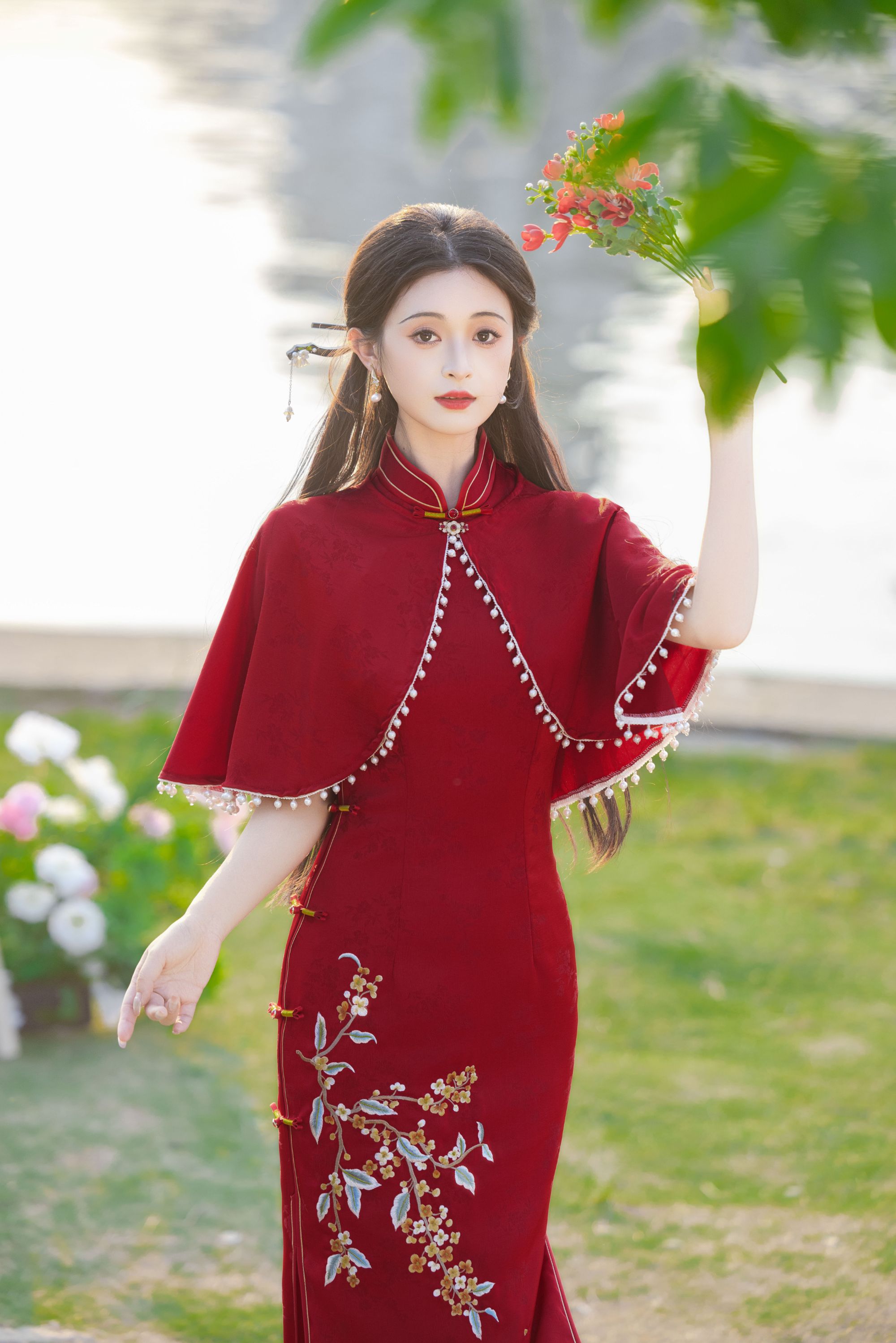 高端刺绣红色旗袍2025新款送考高级感新中式订婚礼服裙敬酒服新娘