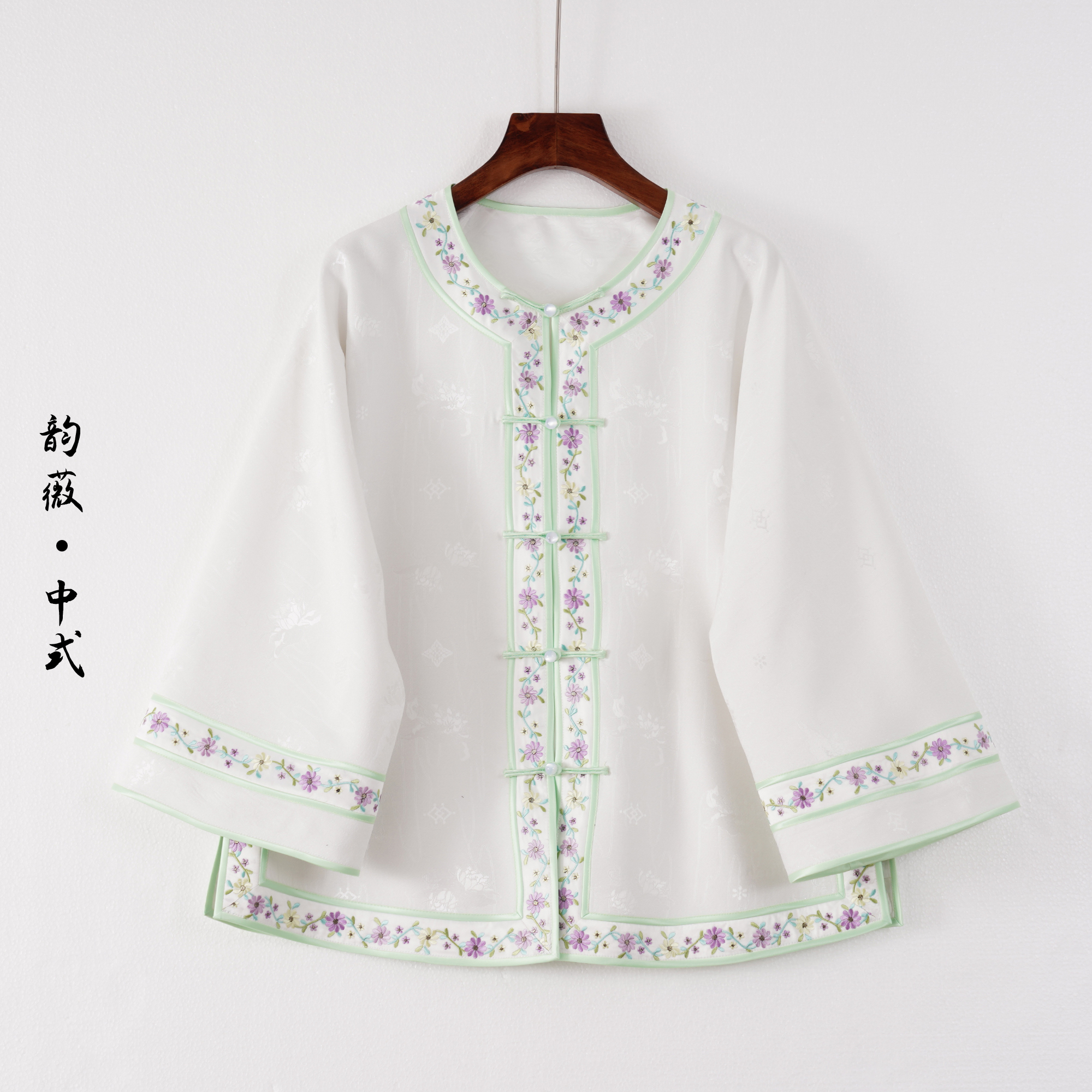 韵薇•中式刺绣圆领长袖常规款上衣中式复古百搭国风女装10270