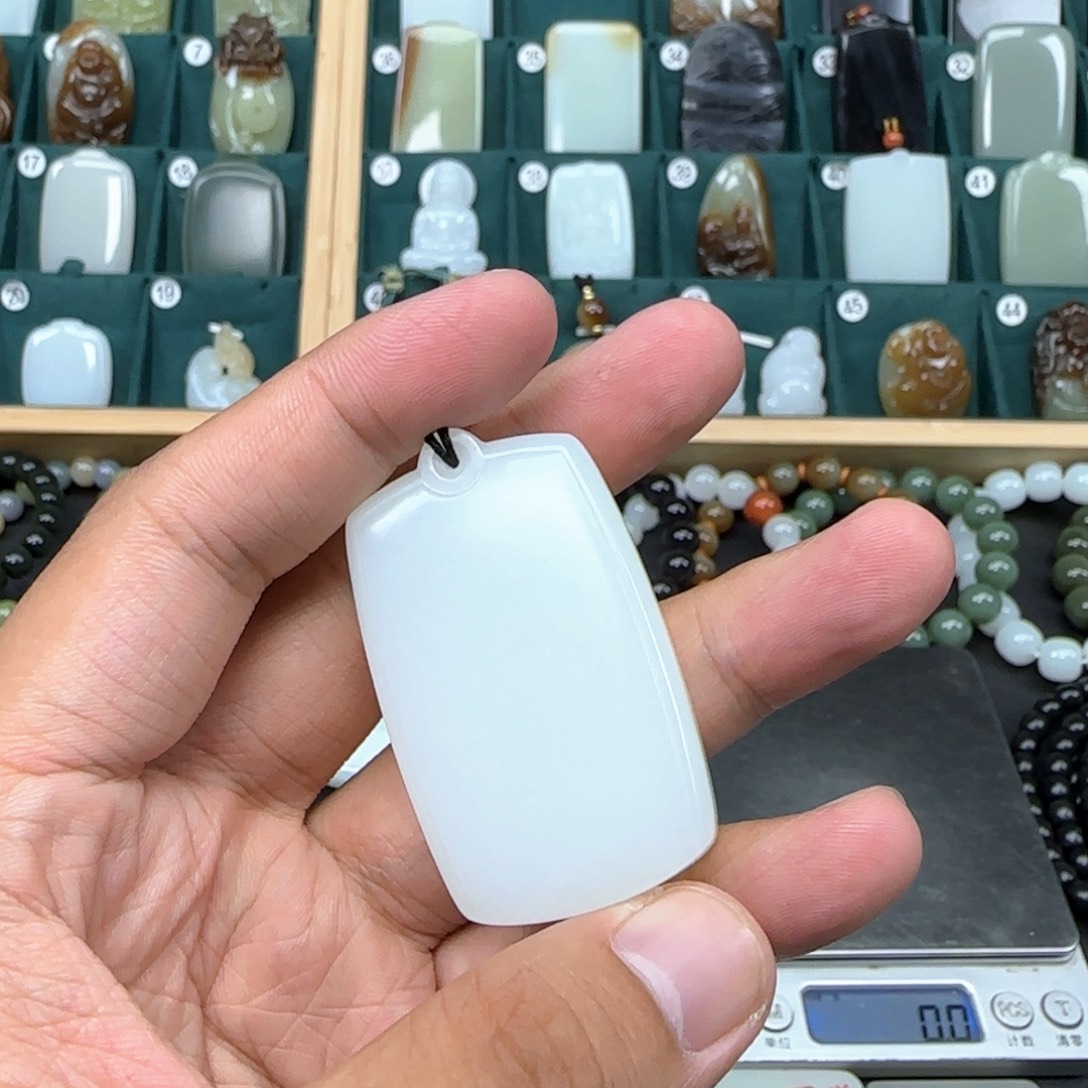 和田玉未镶嵌挂件