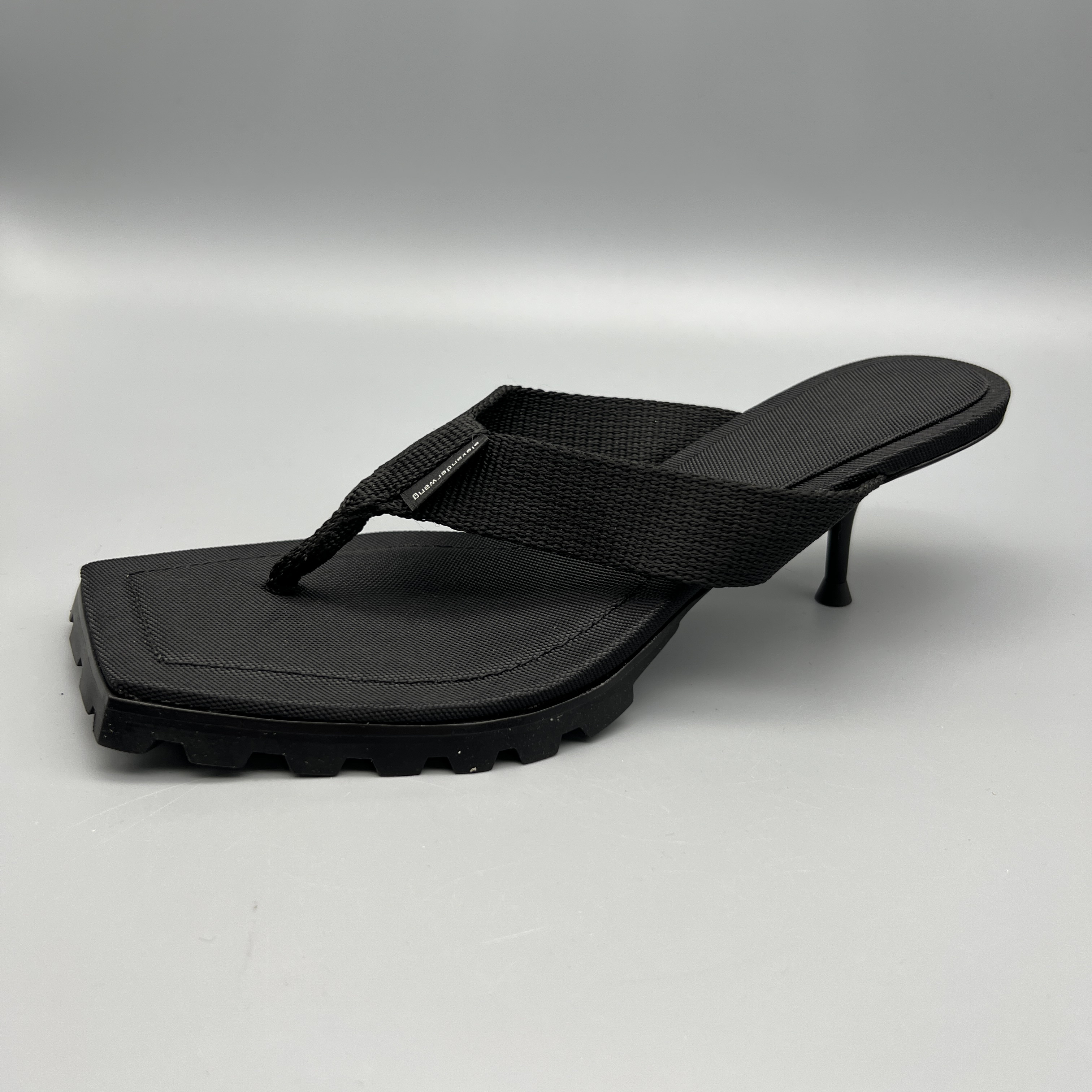 alexanderwang/亚历山大王 al042 休闲百搭女鞋 方头细跟 