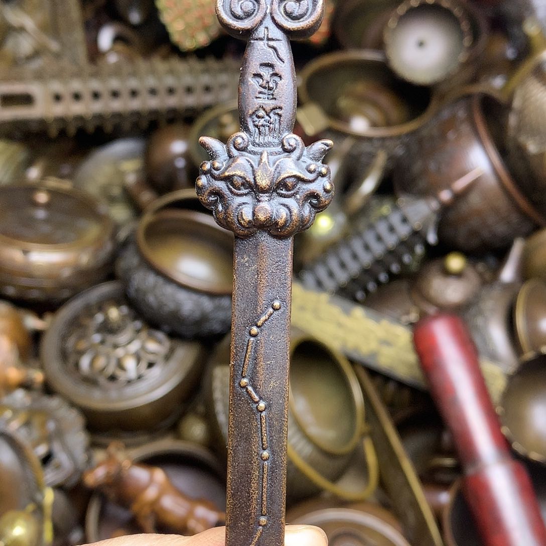 精美铜器，做工精致