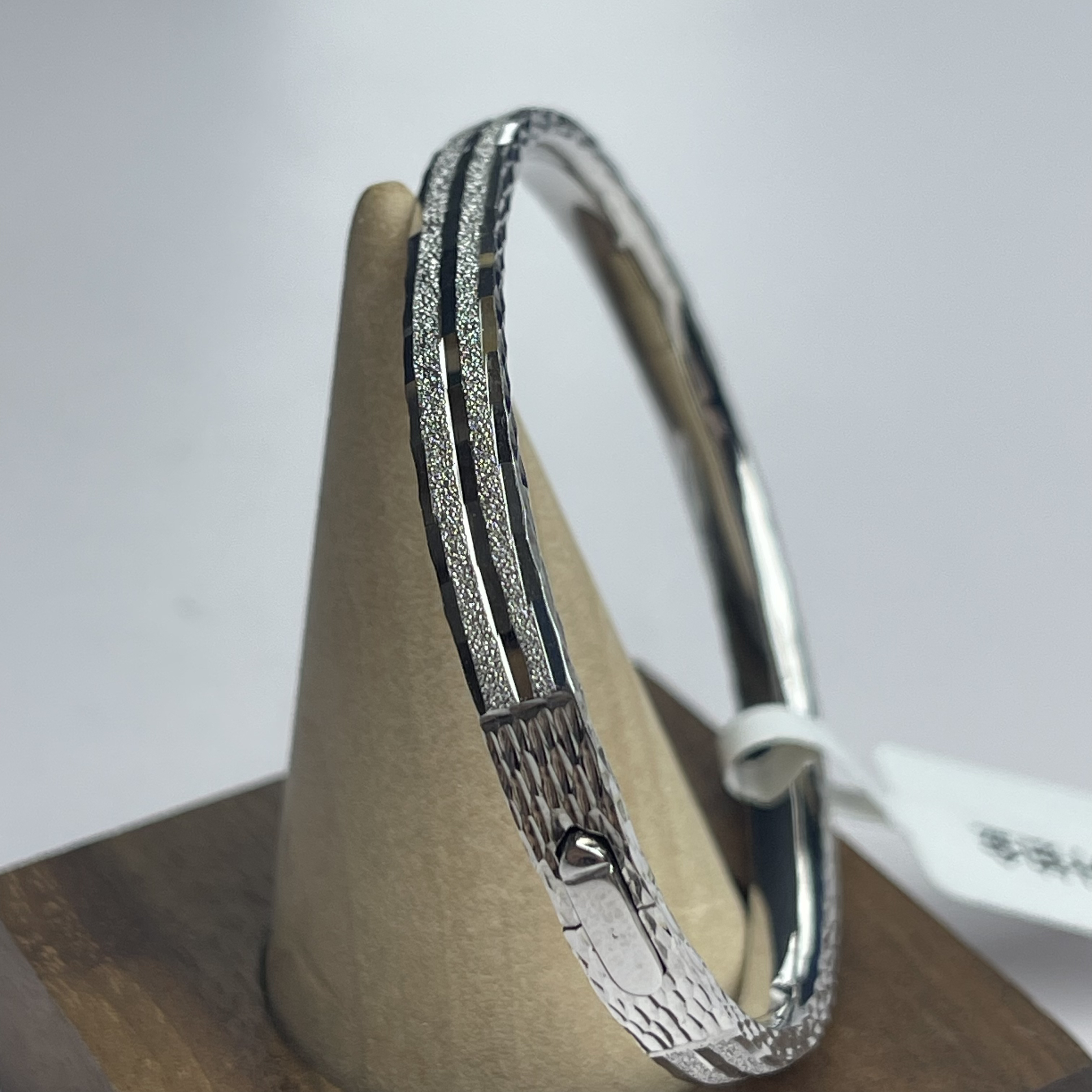 Pt950 霜砂菱格镯子