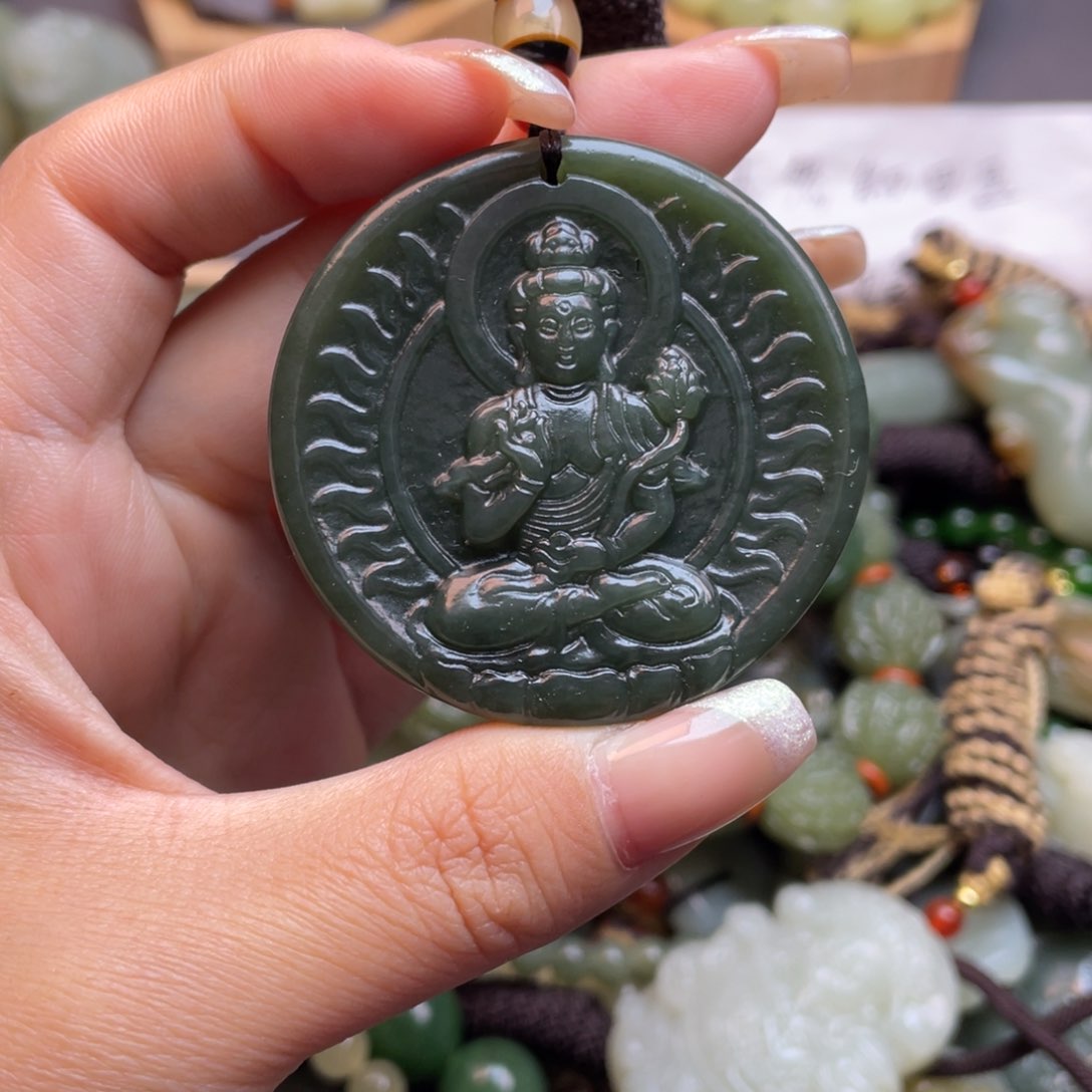 和田玉颈饰未镶嵌