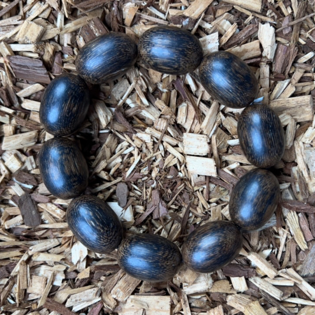 34 福来精选文玩沉香木作手串18mm