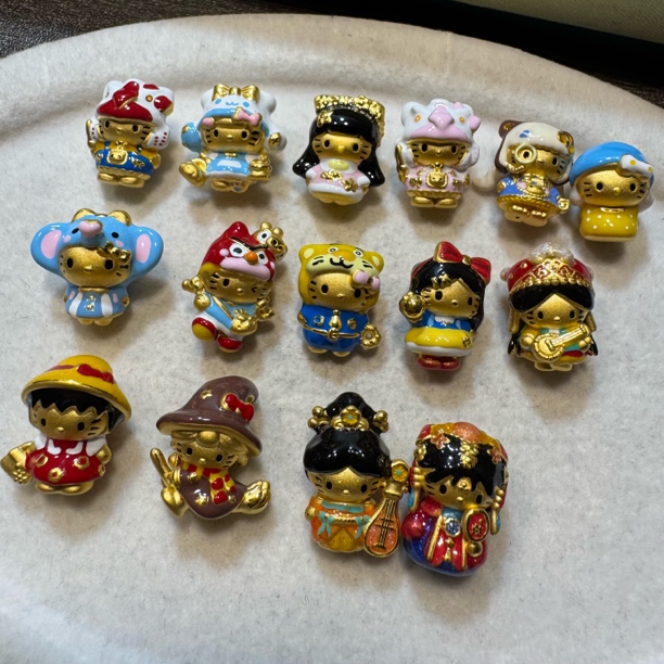 Hello kitty 凯蒂猫 黄金转运珠 足金999 珐琅烤漆