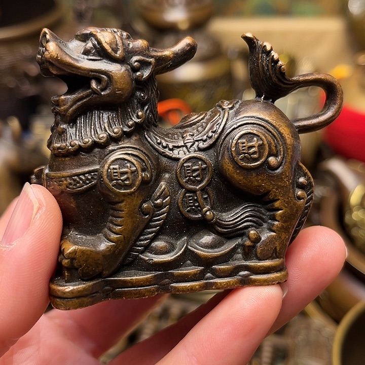 精美铜器批发档口
