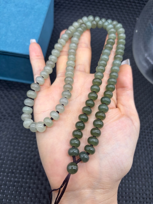 福利天然和田玉渐变湖水绿算盘珠8mm玉石挂坠绳毛衣链项链百搭款