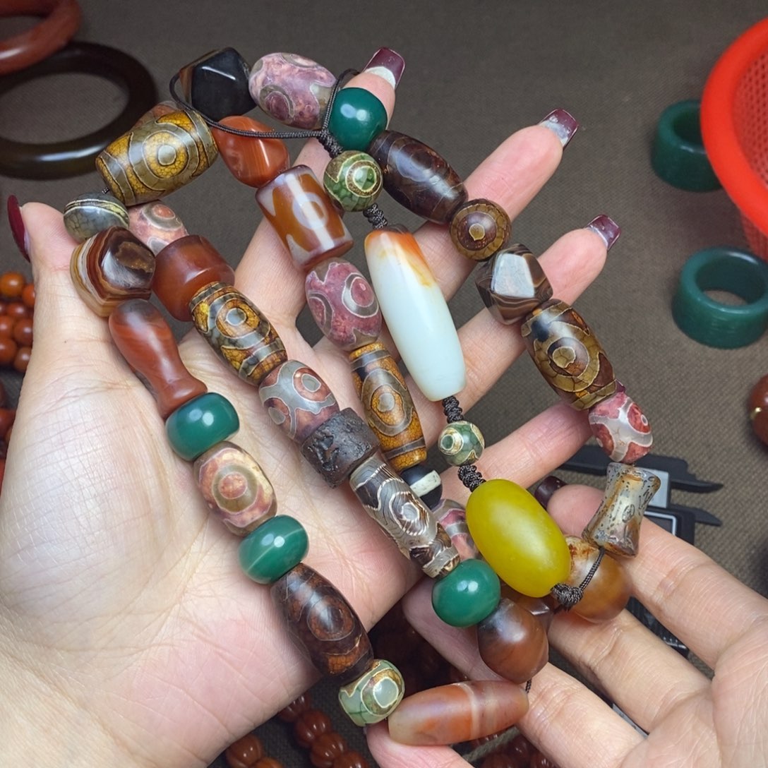 玛瑙/玉髓颈饰未镶嵌