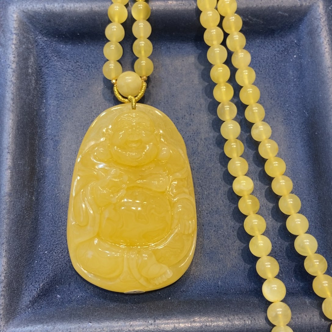 琥珀未镶嵌颈饰蜜蜡