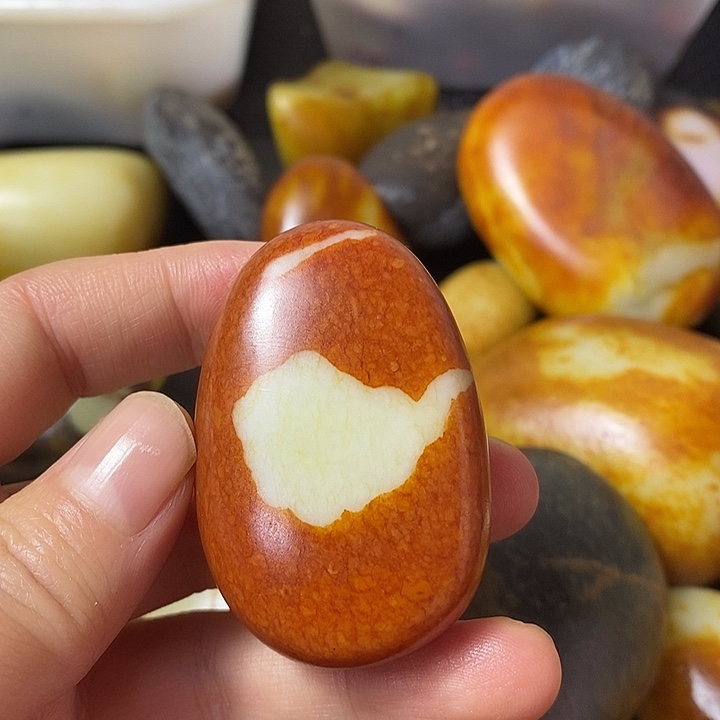 秋***彩和田玉未镶嵌挂件