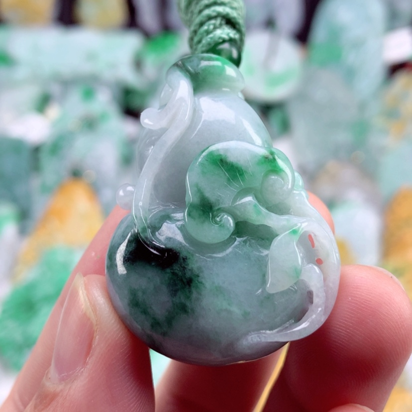 【闪购商品】翡翠吊坠(不含链)未镶嵌