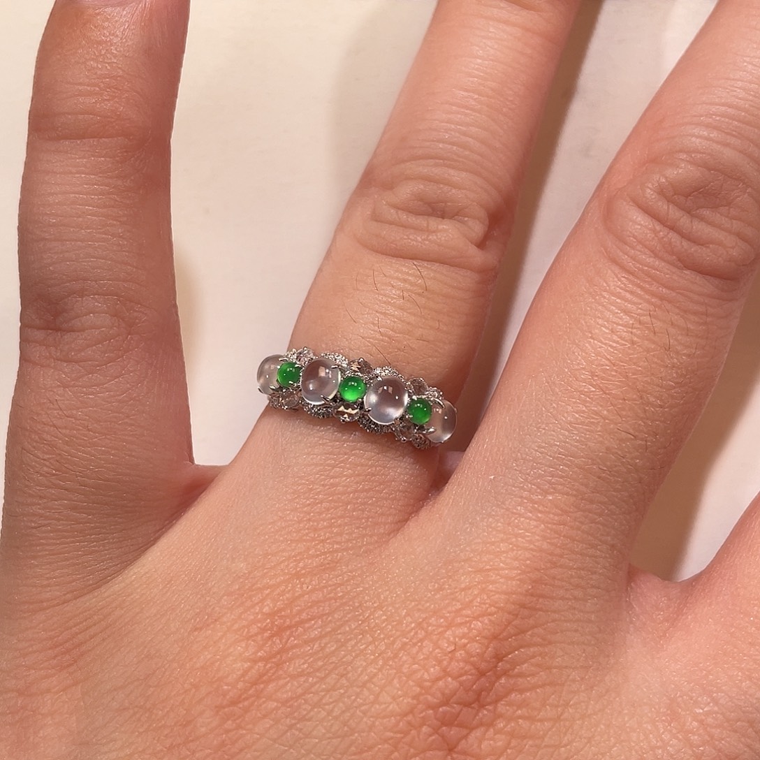 翡翠18K金镶嵌戒指南非钻