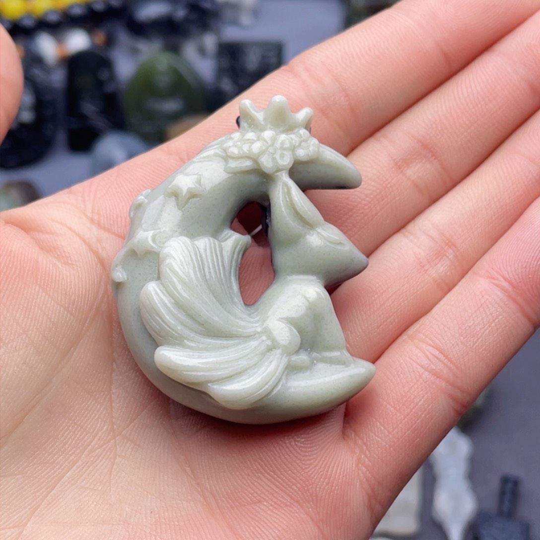 和田玉颈饰未镶嵌