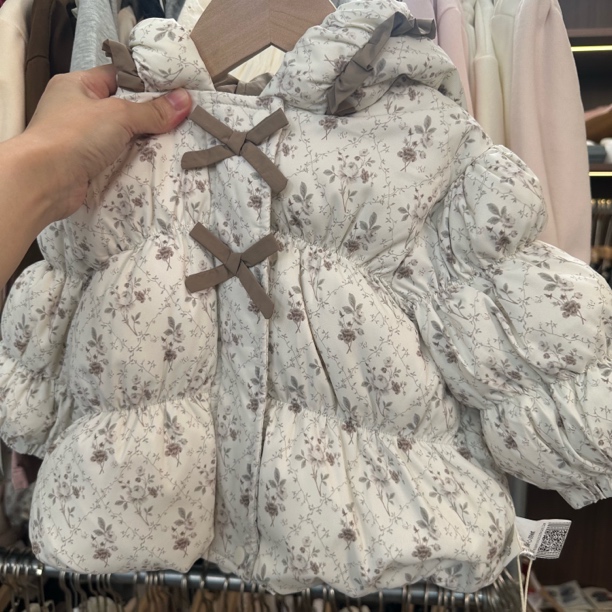 2025momolii茉茉哩正品女宝玫瑰碎花羽绒服加厚羽绒服外套