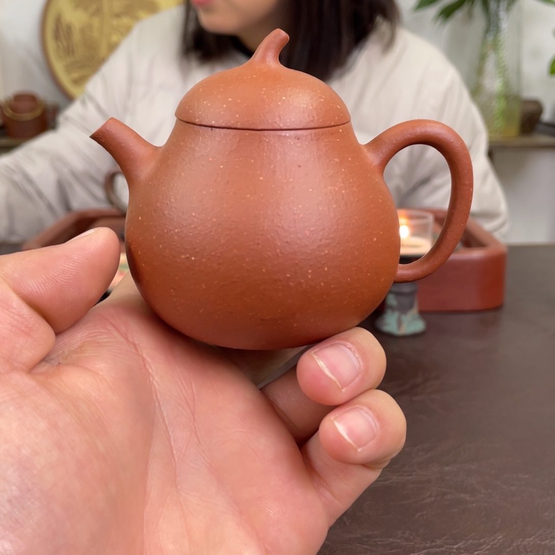紫砂茶壶茄瓜红降坡