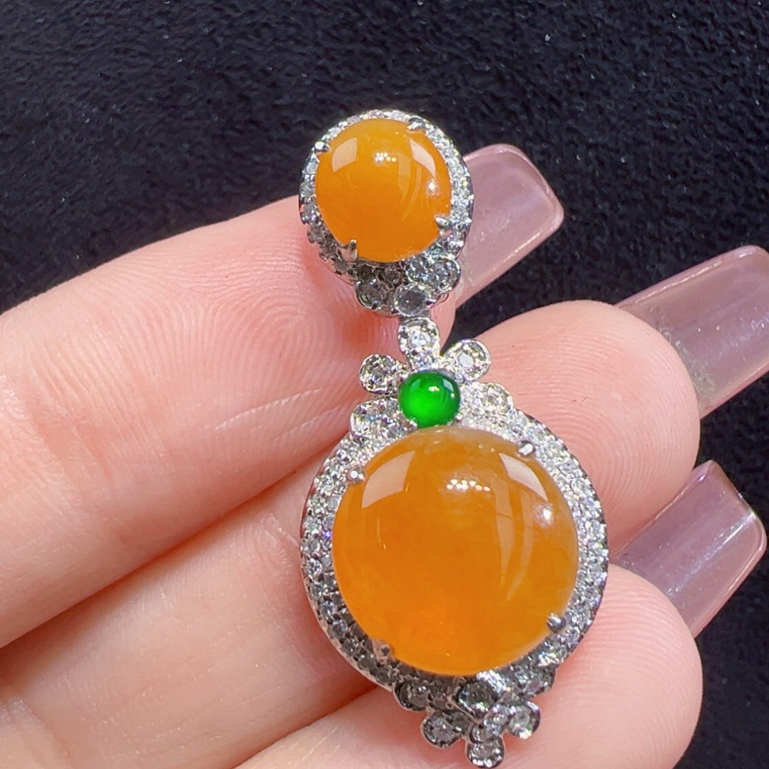 翡翠吊坠(不含链)18K金镶嵌吊坠