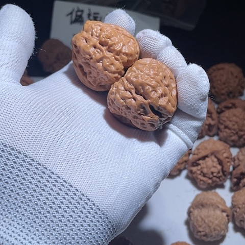 文玩核桃把件哈嘛