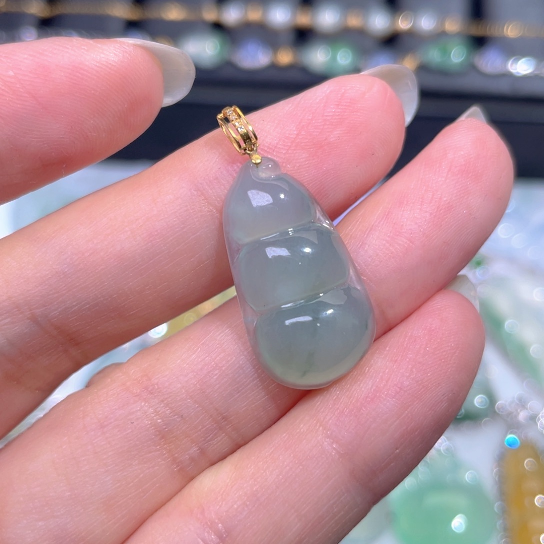 颈饰18K金镶嵌翡翠翡翠