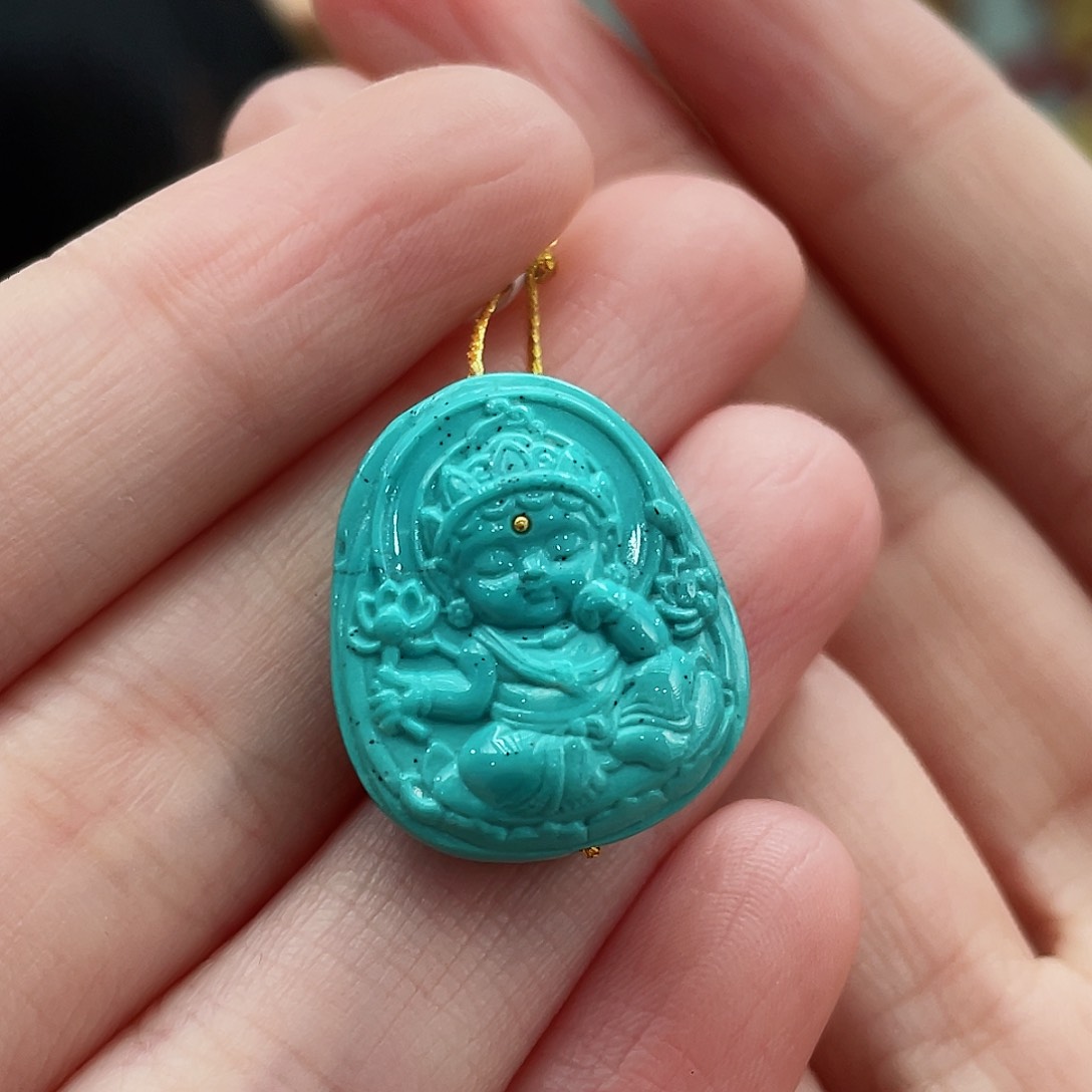 绿松石颈饰未镶嵌