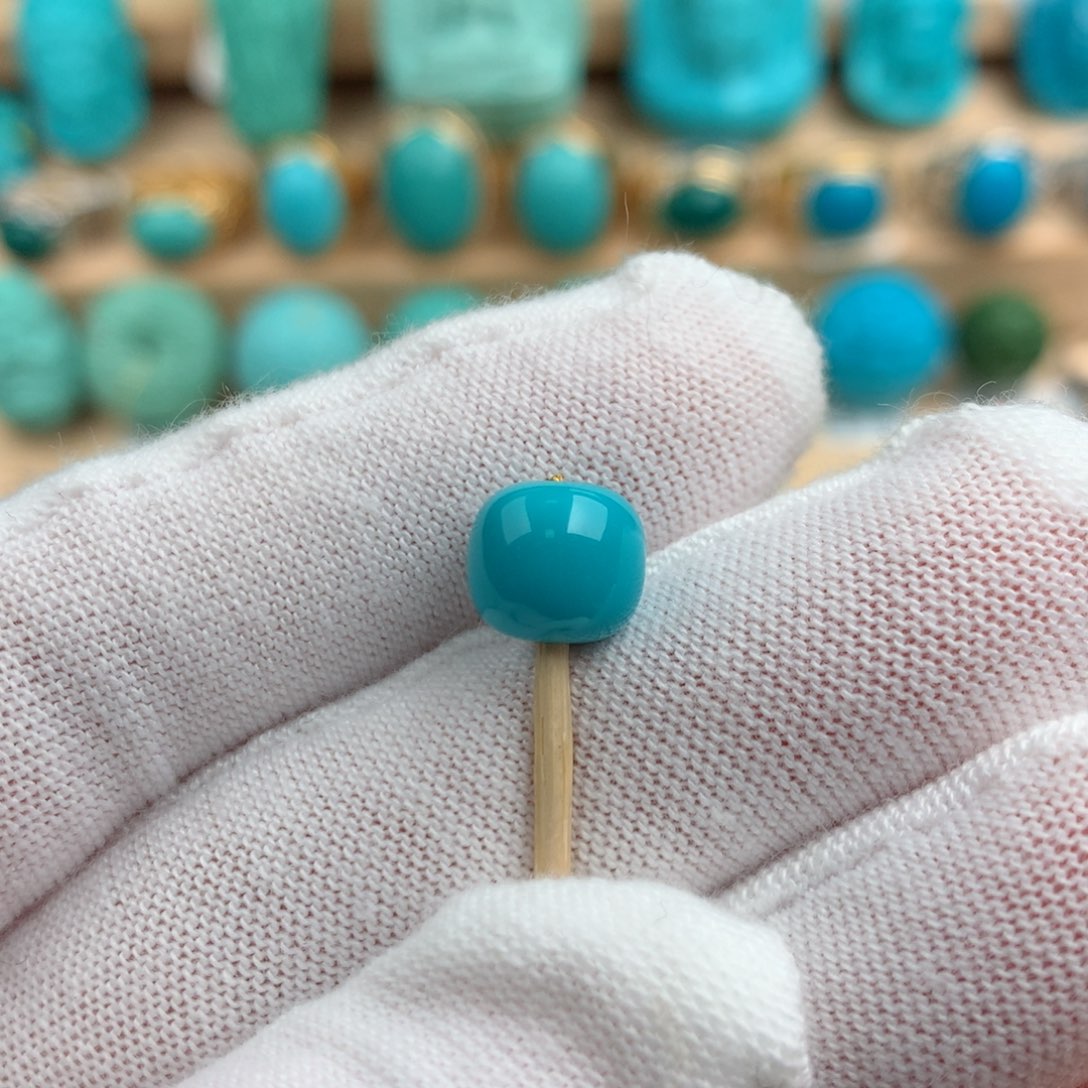 绿松石配饰未镶嵌8.5-7.6m m 