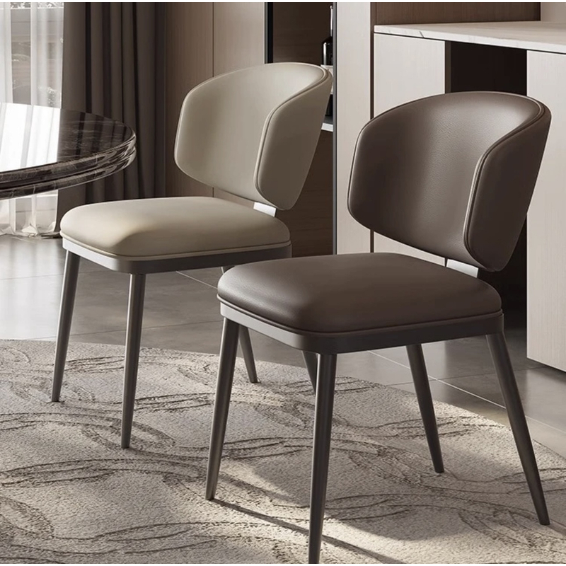 现代简约极简餐椅家用真皮椅子餐厅酒店轻奢餐桌椅设计师款靠背椅