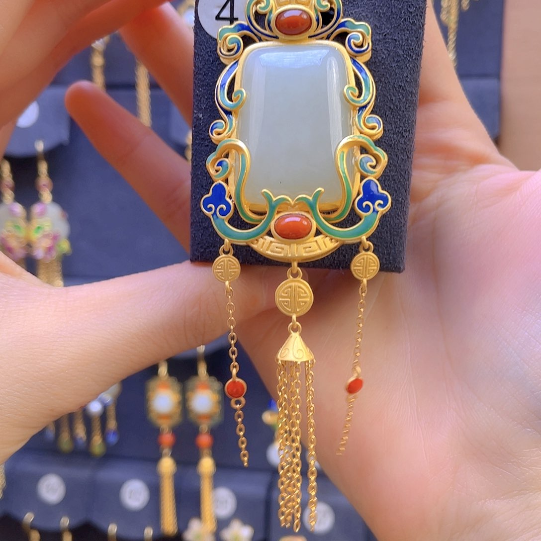 和田玉颈饰银S925镀金镶嵌