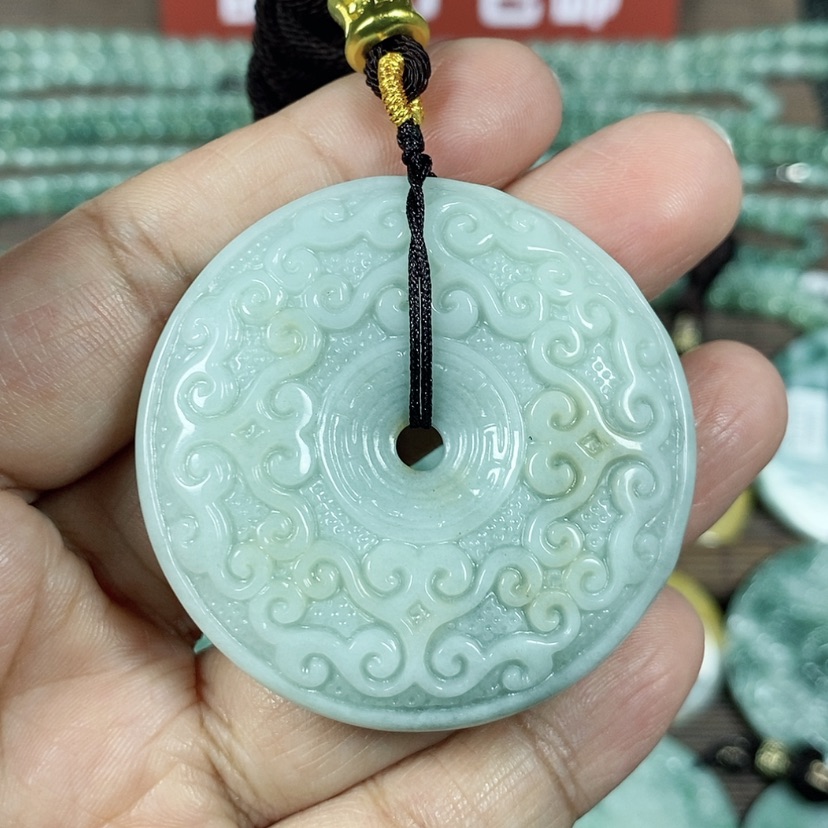 【闪购商品】翡翠颈饰未镶嵌玉吊坠翡翠玉仿古平安扣