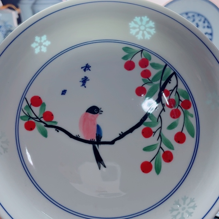 青花玲珑8寸窝盘手绘花鸟