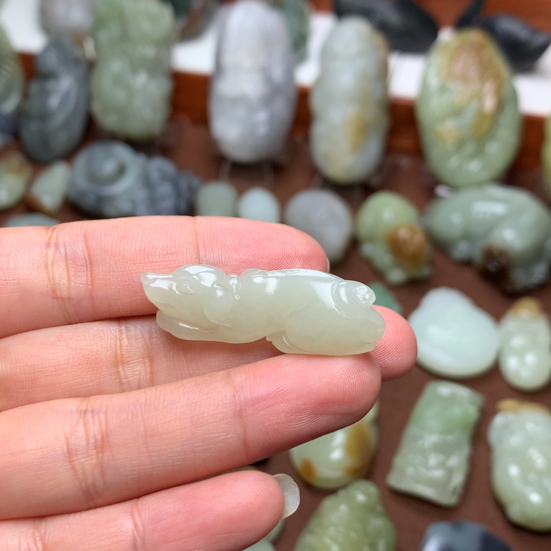 和田玉挂件未镶嵌