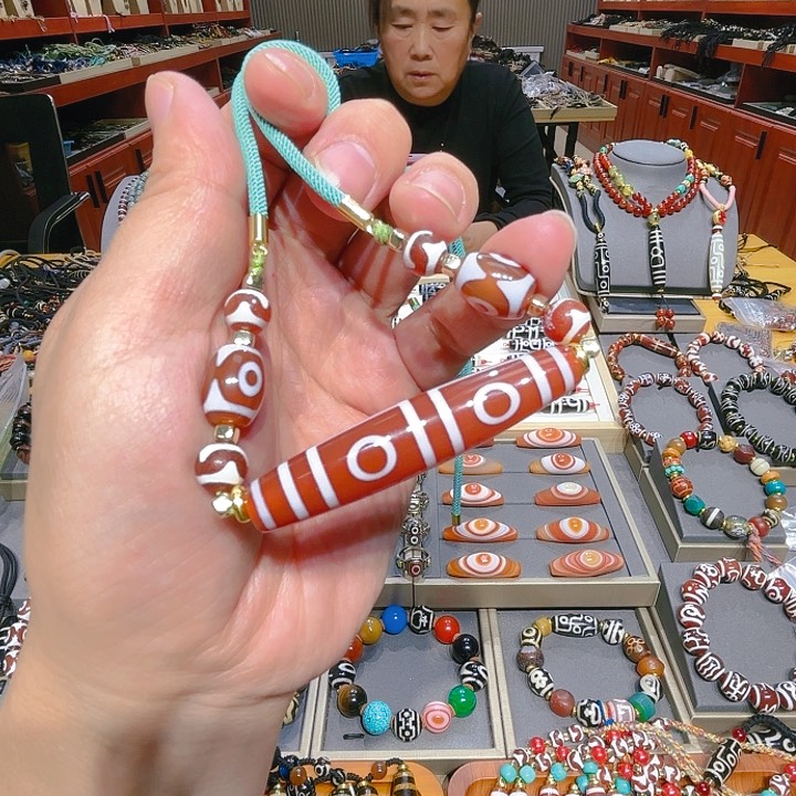 未镶嵌玛瑙/玉髓珠宝奇石