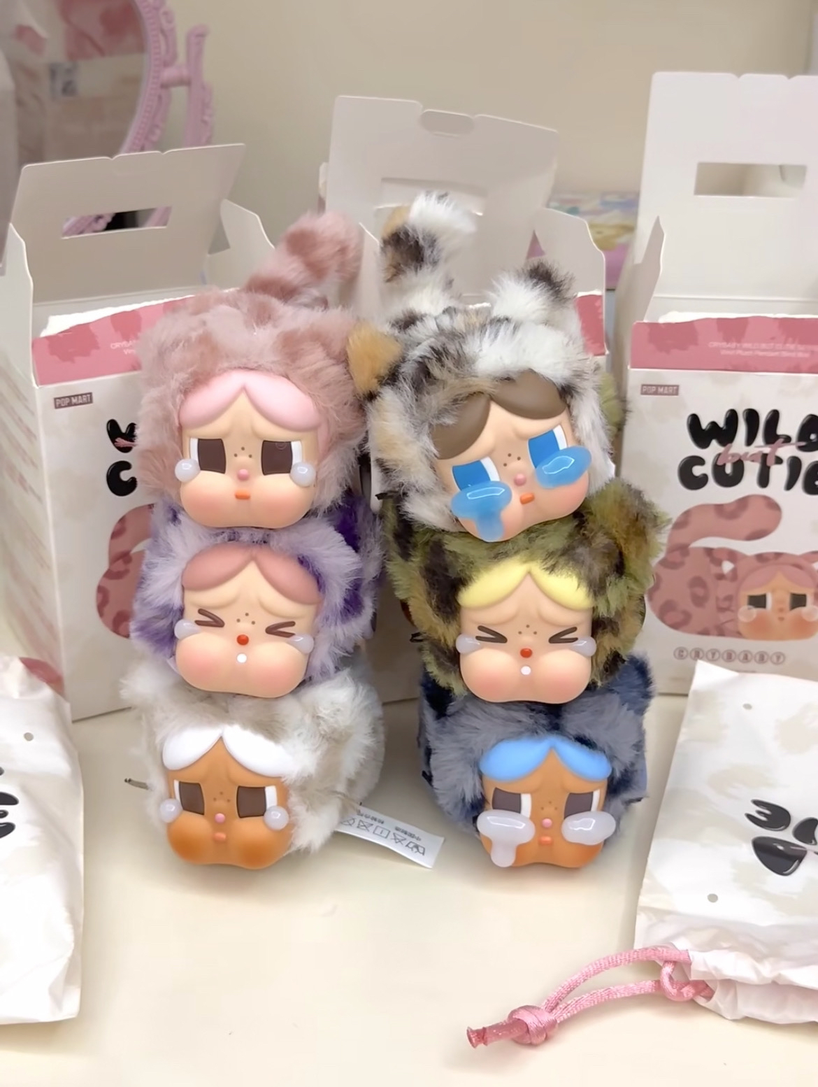 新款大热豹豹猫猫磁吸隐藏毛绒搪胶钥匙扣车挂公仔