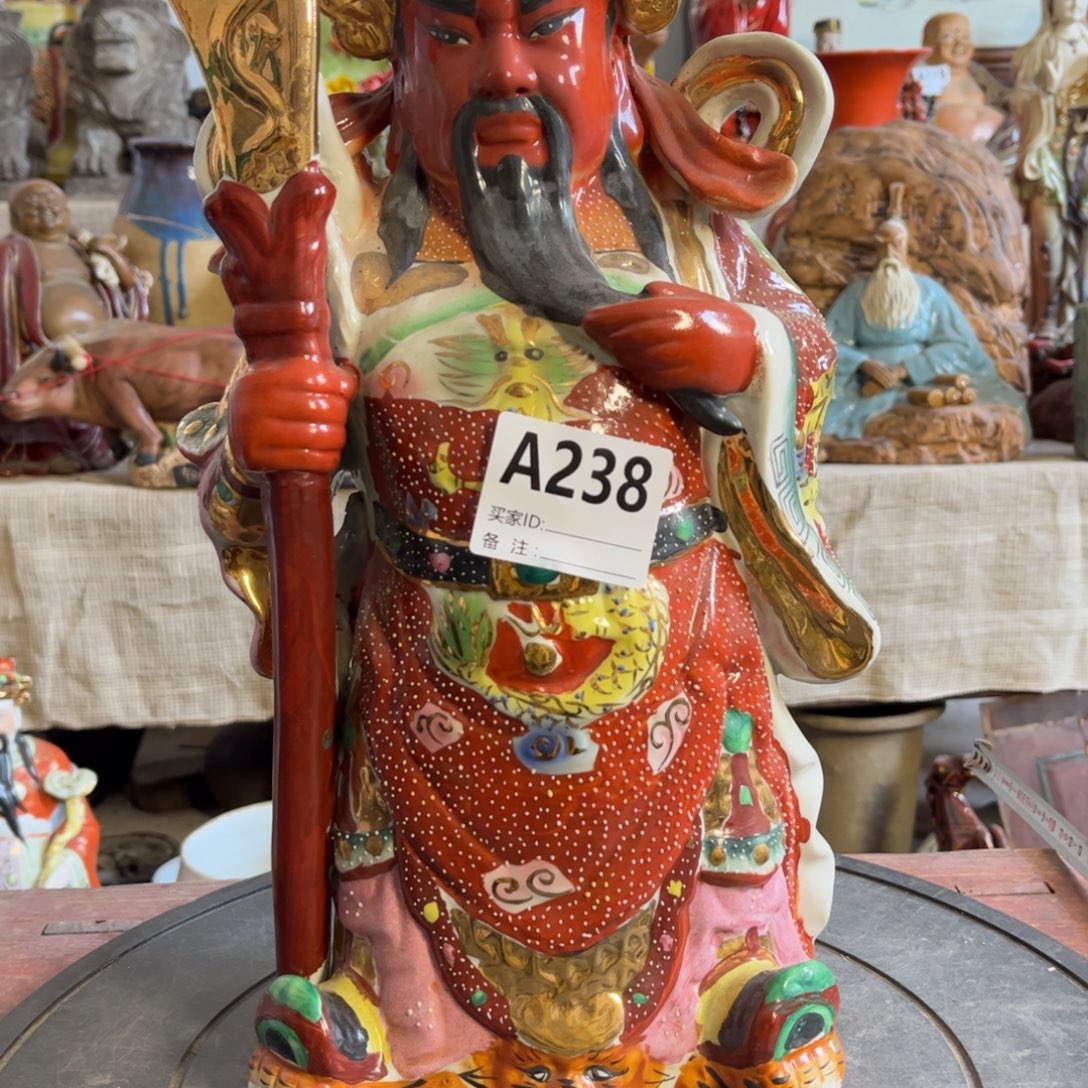 L***G瓷片明玉家的老公仔