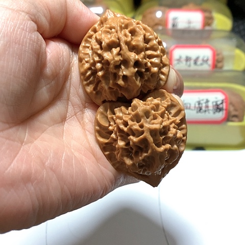 吊坠文玩核桃玄月高桩