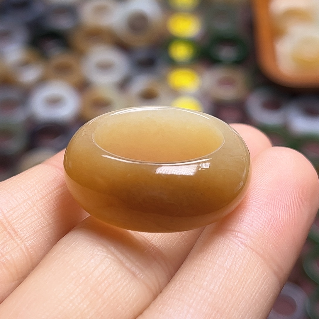 苏***）和田玉未镶嵌戒指