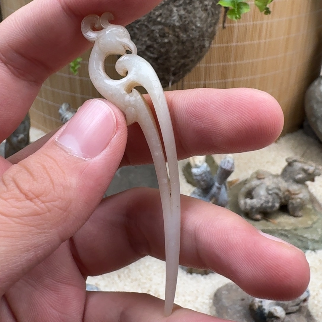 用***0和田玉未镶嵌颈饰