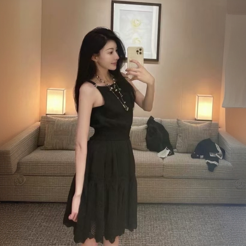 99新 Chanel/香奈儿 H12347 黑色双C针织吊带连衣裙 38带吊牌 