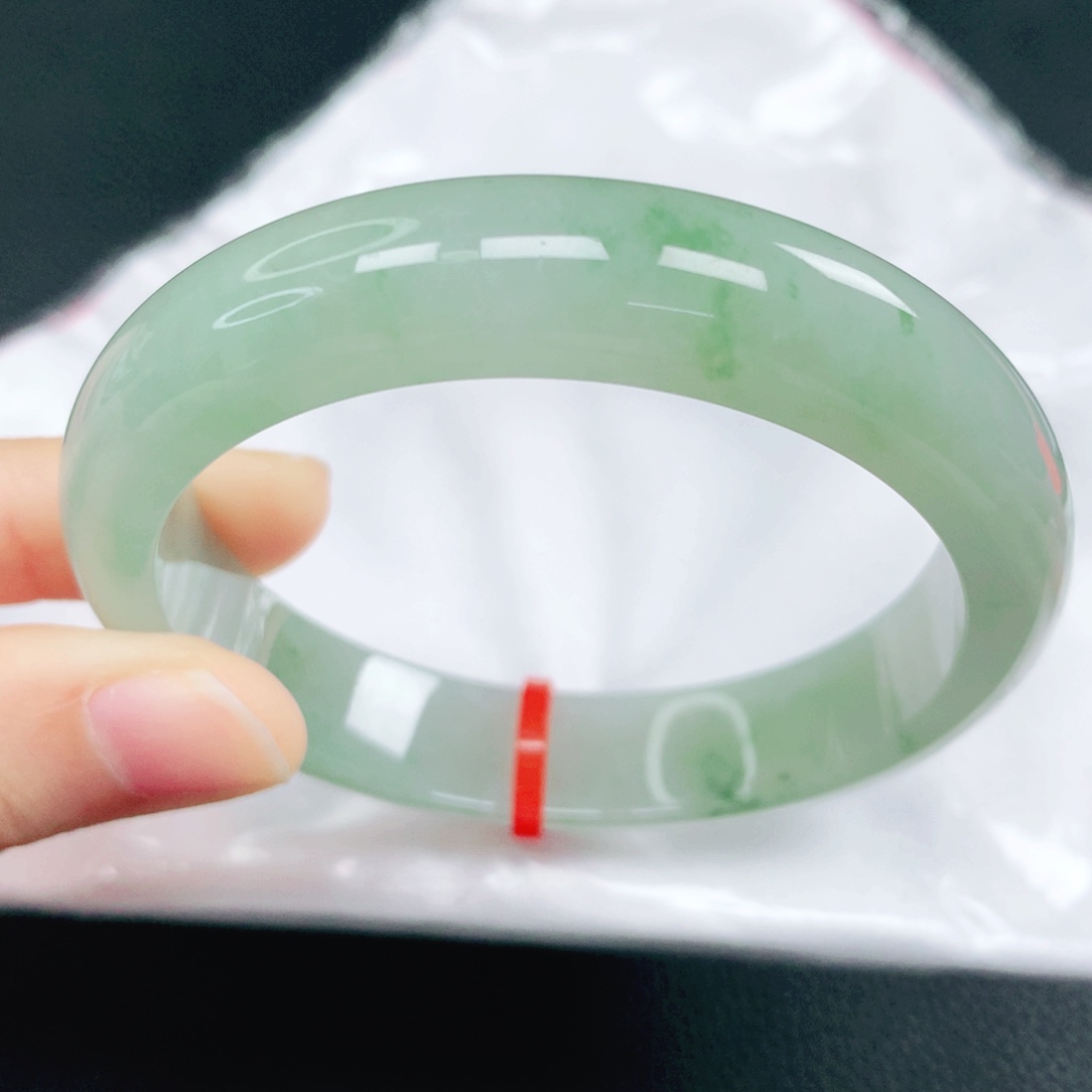 翡翠未镶嵌手镯53圈