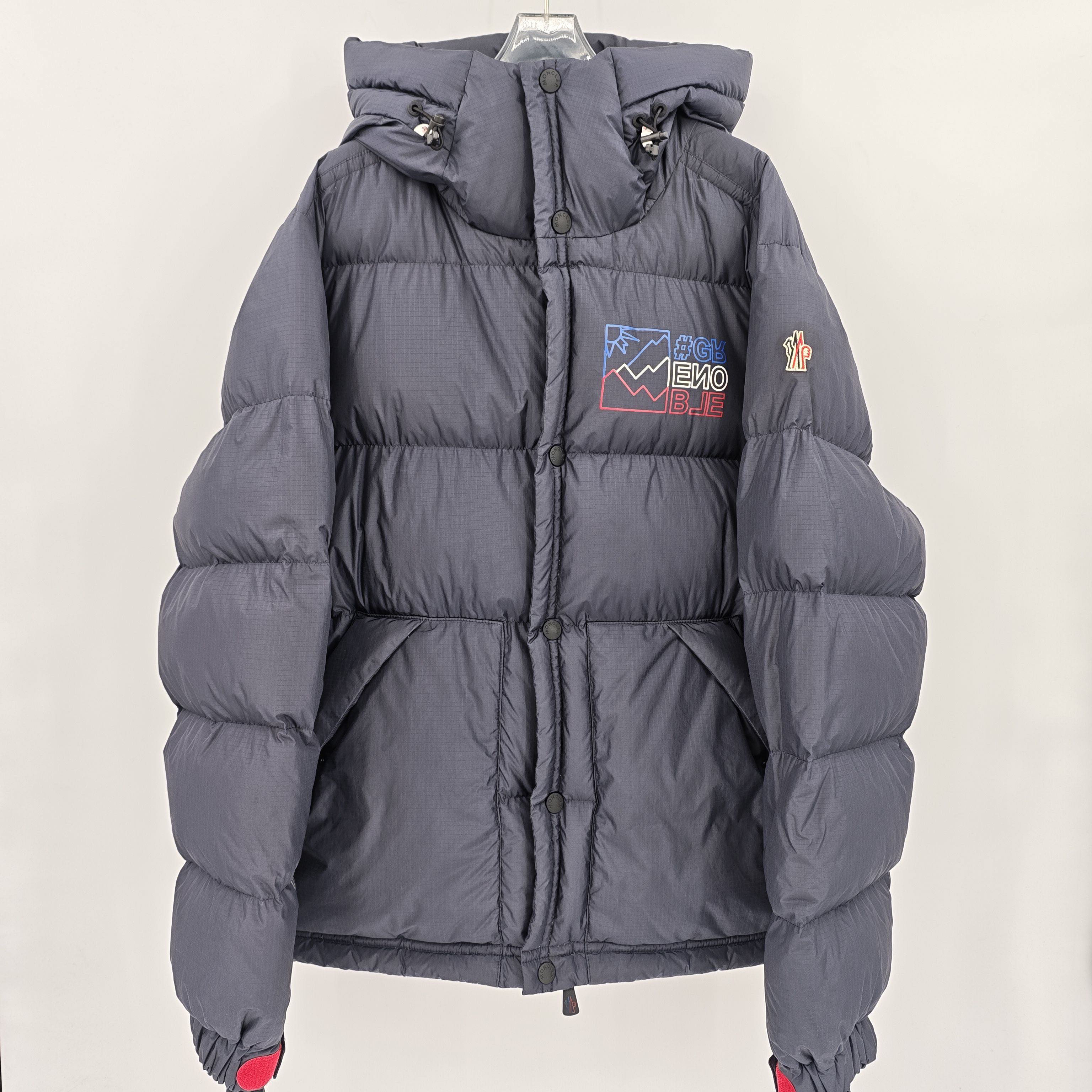 99新 MONCLER 蒙口 Cristaux男士滑雪服羽绒服/6码/Sw25027