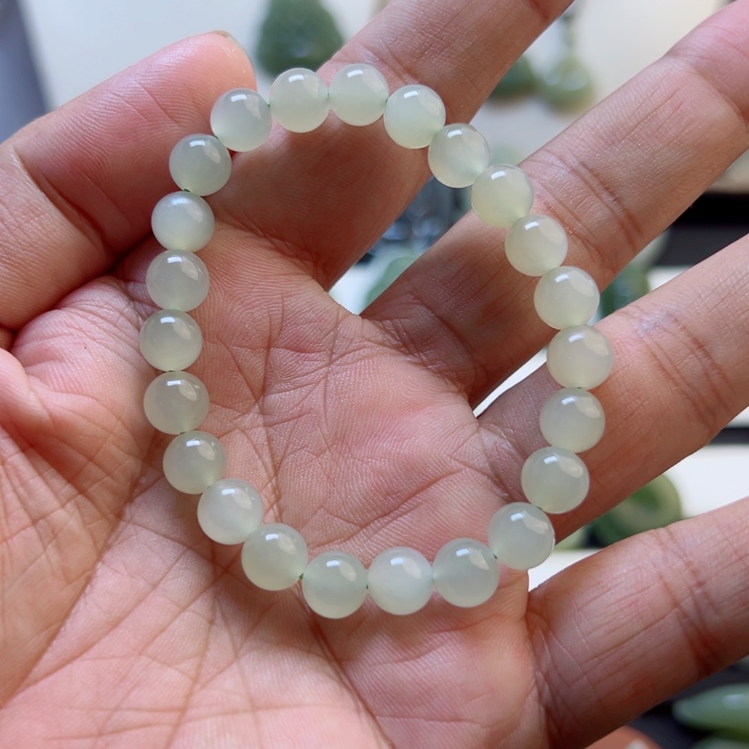 吊坠(赠链)未镶嵌和田玉666