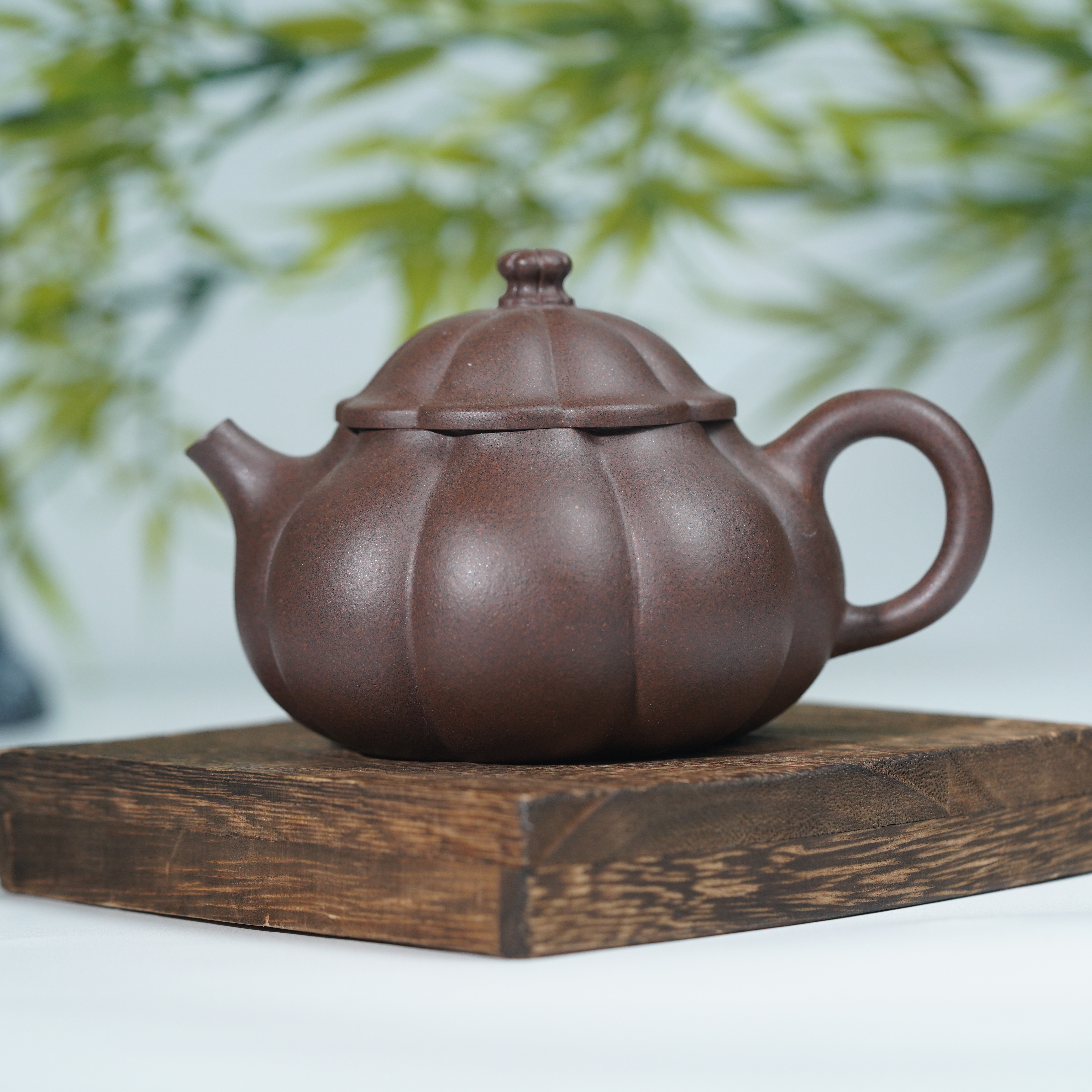 紫泥筋纹菊瓣紫砂壶200cc江凌霞 ZSJLX-13