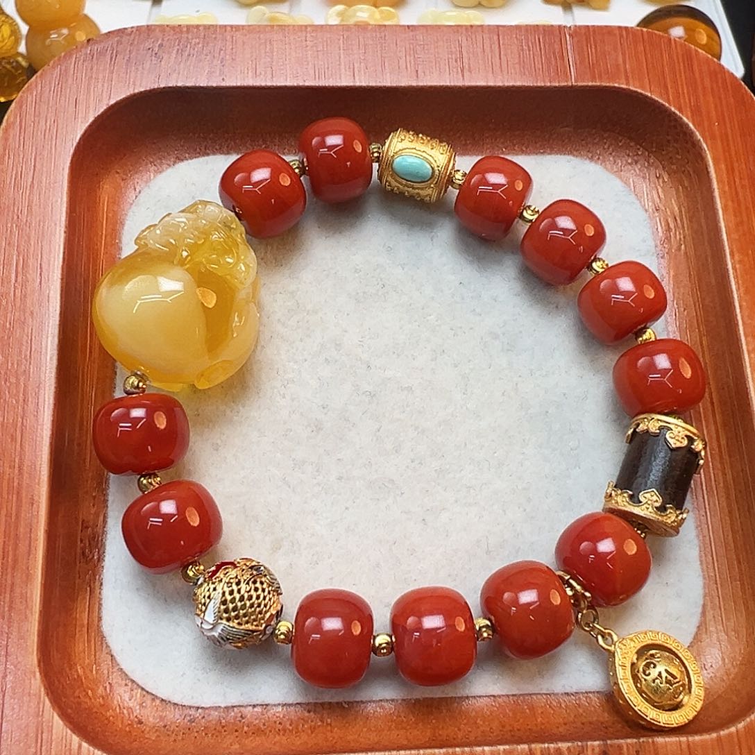 未镶嵌琥珀珠宝奇石