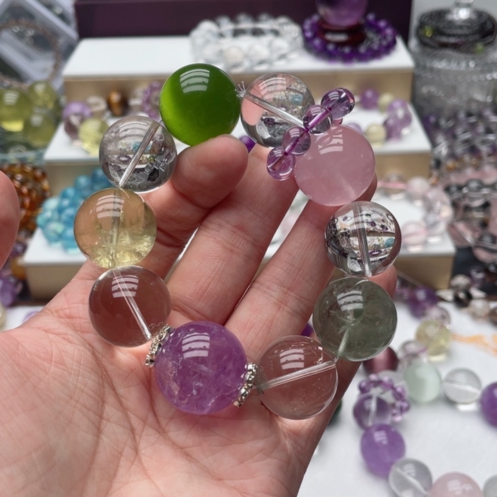 水晶手链未镶嵌?**一