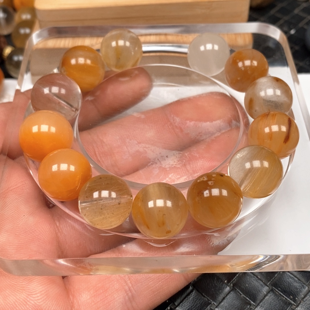 灿***调水晶颈饰未镶嵌水晶