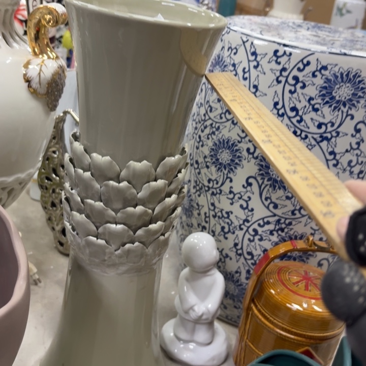 微瑕青花瓷器值得购买