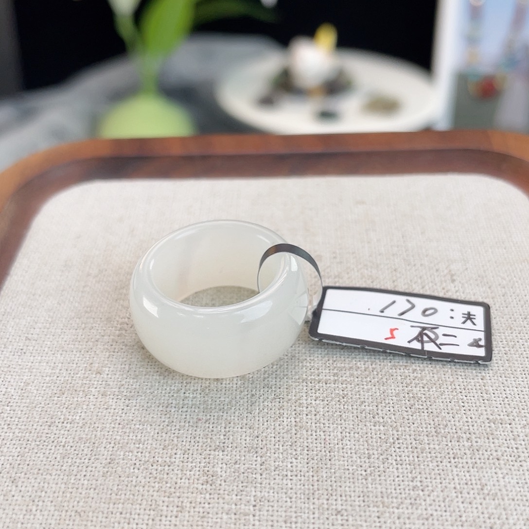 和田玉未镶嵌戒指U11月光白吨吨16.6不退换