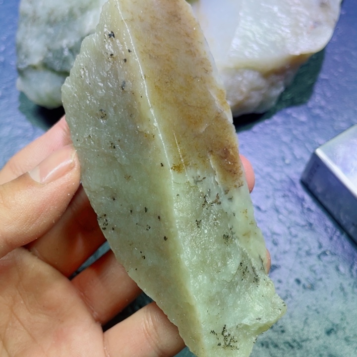 和田玉未镶嵌珠宝半成品